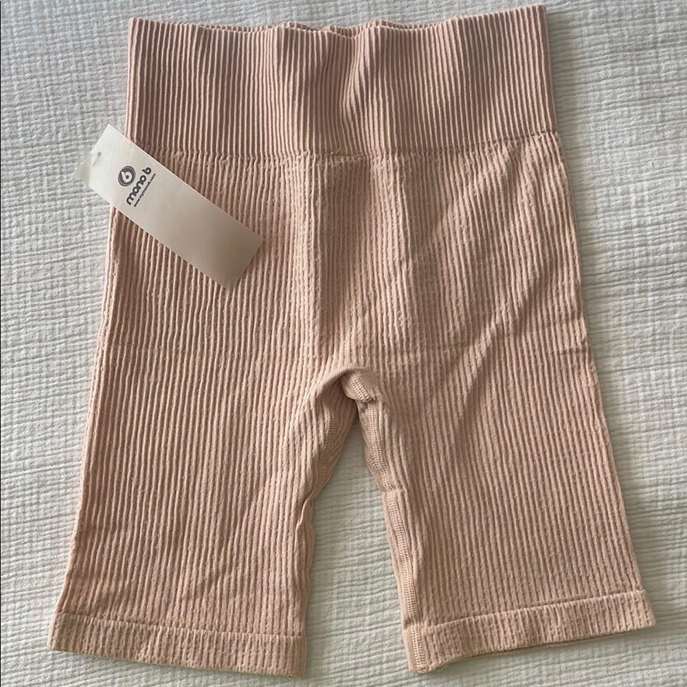 $6 Mono B Peach Ribbed Bike Shorts Small | NEW TAGS | Comfy & Cute!